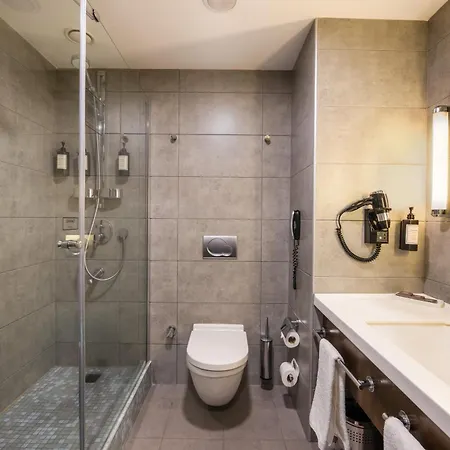 Midtown Hotel