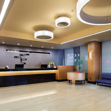 Midtown Hotel 4*