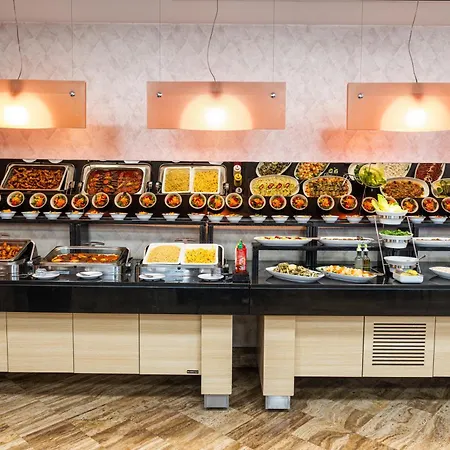 Midtown Hotel 4*