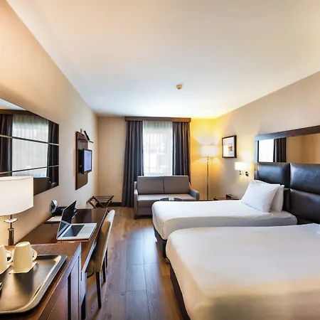 Midtown Hotell